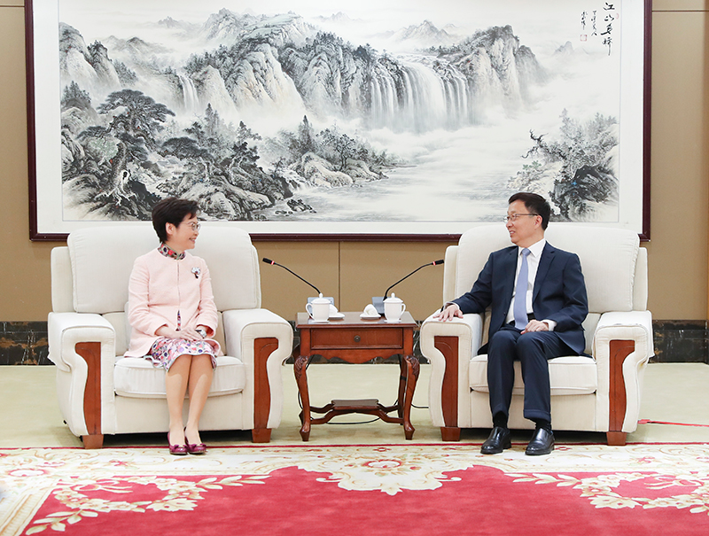 韩正会见林郑月娥