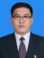 县委副书记、县长  项秀