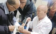 【媒体看同德】一双妙手暖草原——记敬业奉献“青海好人”、同德县唐谷镇那仁村乡村医生扎西东主