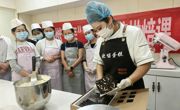 【青春之声】“焙燃”青春 甜润时光——共青团同德县委开展"焙燃青春"青年夜校烘焙课