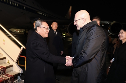 李强赴圣彼得堡举行中俄总理第三十一次定期会晤