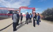 海南州政府副州长华本太同志一行
赴同德县调研指导教育工作