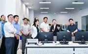 锦旗彰显感激之情  “三个加法”共续援建情谊